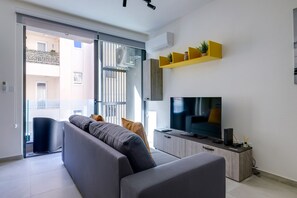 TV