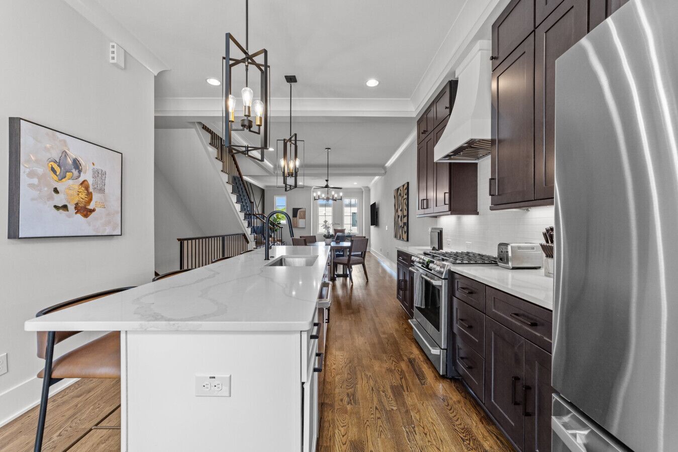 冰箱、微波炉、烤箱、炉灶