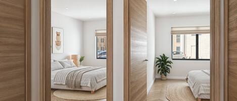 2 bedrooms, in-room safe, laptop workspace, blackout drapes