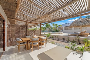 Bungalow Comfort - lanai - utsikt mot poolen | Terrass/Patio