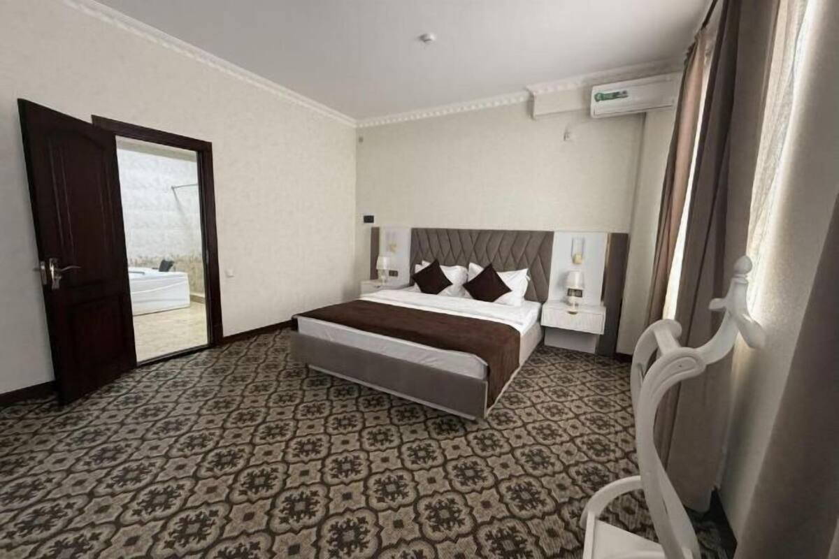 1 bedroom, in-room safe, desk, free WiFi