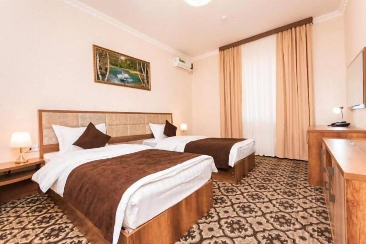 1 bedroom, in-room safe, desk, free WiFi