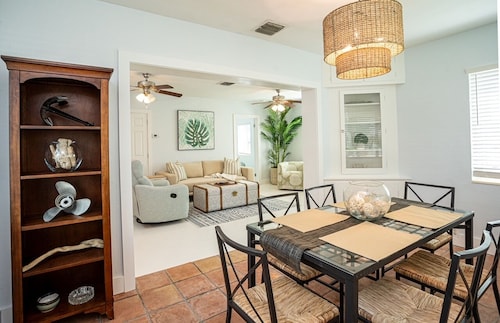 2/2 Island Home Private Pool