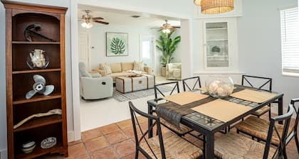 2/2 Island Home Private Pool