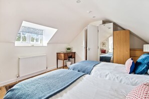 2 Schlafzimmer, Schreibtisch, Bügeleisen/Bügelbrett, kostenloses WLAN