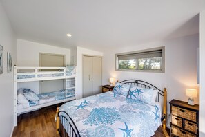 1 bedroom, iron/ironing board, WiFi