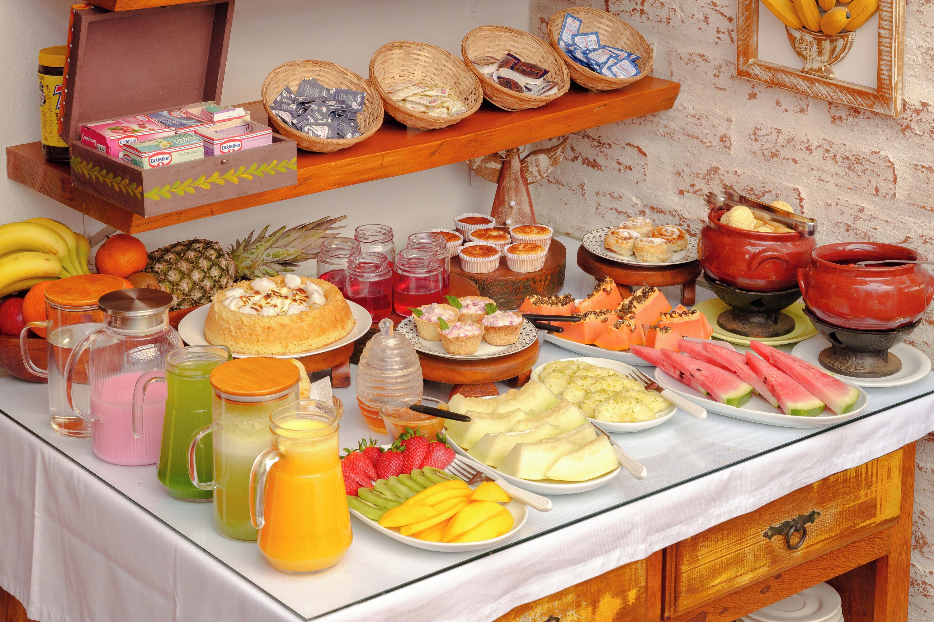 Sudah termasuk sarapan ambil sendiri setiap hari