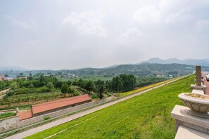 숙박 시설 구내