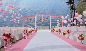 Outdoor banquet area - Xuehu Garden Hotel (Jinan)