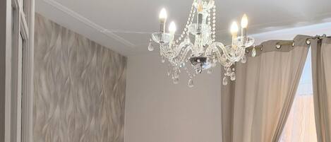 5 Schlafzimmer, Zimmersafe, Bügeleisen/Bügelbrett, kostenloses WLAN