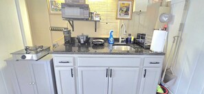 Private kitchen - #12 Sunset Shores in law suite (Kenneth City)