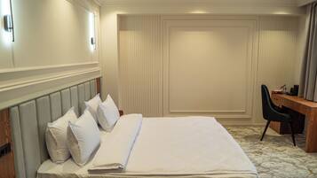 Superior Double Room | In-room safe, desk, free WiFi