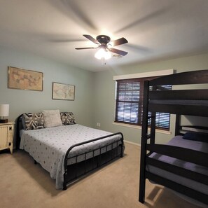 3 bedrooms, iron/ironing board, free WiFi, bed sheets