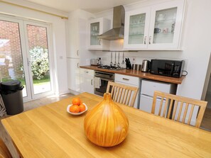 Kochgeschirr/Geschirr/Besteck