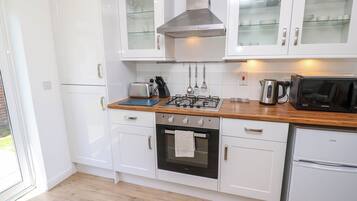 Utensilis de cuina, vaixella i coberteria