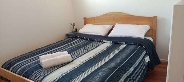 1 bedroom, WiFi, bed sheets