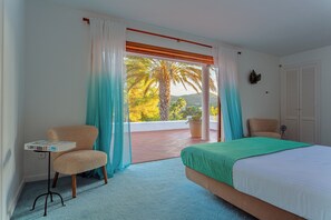 5 chambres, fer et planche à repasser, Wi-Fi gratuit, draps fournis