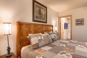 1 Schlafzimmer, Schreibtisch, Bügeleisen/Bügelbrett, kostenloses WLAN