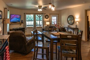 TV, fireplace - Train Rides, Trails & Casino Fun : Your Smoky Hub. (Bryson City)