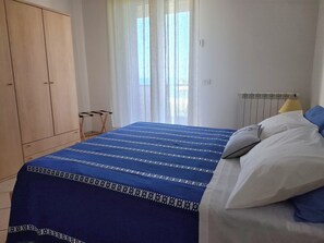 2 chambres, fer et planche Ă repasser, lit parapluie, Wi-Fi gratuit