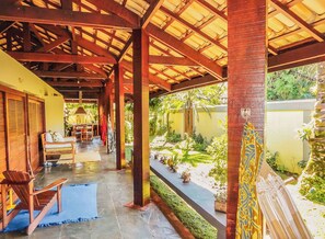 Terrace/patio - House of the Rising Sun in Barra do Sahy (Praia Barra do Sahy São Sebastião)