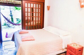 4 室のベッドルーム、アイロン / アイロン台、WiFi、ベッドシーツ