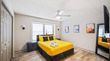 2 bedrooms, desk, iron/ironing board, travel cot