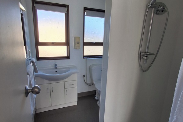 Towels, soap, shampoo, toilet paper