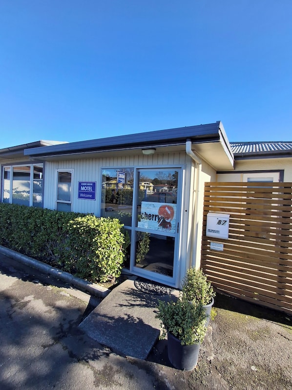 Reception - cherry grove motel (Havelock North)