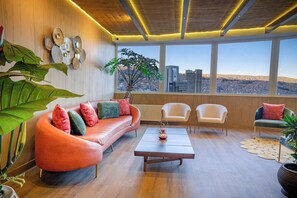 Living area - Illampu Art Boutique Hotel (LA PAZ)