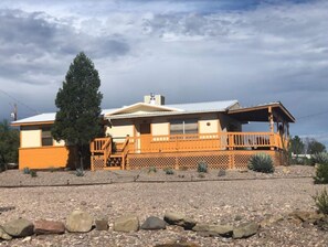 Exterior - Charming 3 Bedroom house w/fire pit, water fall, outdoor grill, wrap around deck (Elephant Butte)