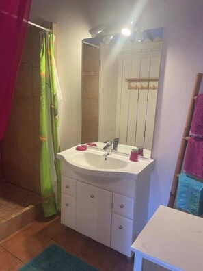 Hair dryer - Villa Manguier, a heavenly vacation!
Swimming pool, sea view, car rental (Rivière-Salée)