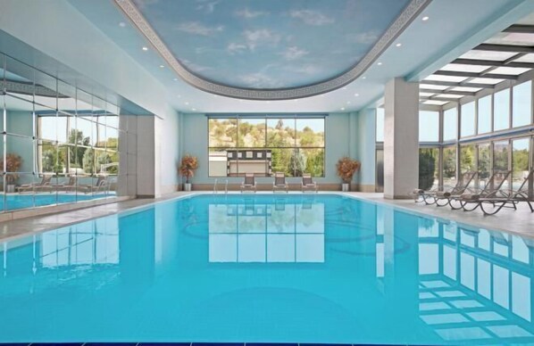 Indoor pool - Ramada Plaza by Wyndham Mardin (Yalim Mahallesi)