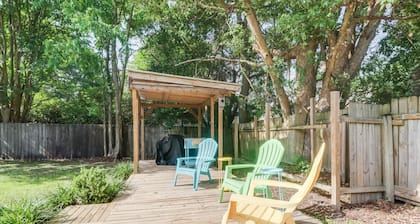 Minutes from downtown, this home is conveniently situated near all the action.