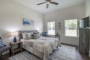 3 多间卧室、熨斗/熨衣板、免费 WiFi、床单