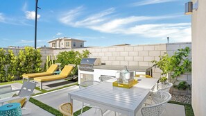 Interior - Lumen at Tahquitz: New Build With Pool, Fire Pit & Designer Interiors (Palm Springs)