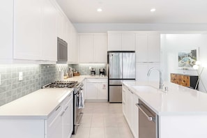 House (3 Bedrooms) | Interior - Lumen at Tahquitz: New Build With Pool, Fire Pit & Designer Interiors (Palm Springs)