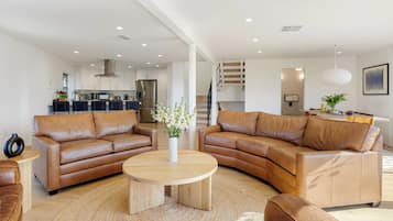 Casa (3 Bedrooms) | Parte interna