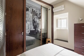 1 bedroom, iron/ironing board, Internet, bed sheets