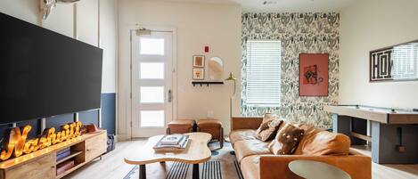 House (Multiple Bedrooms) | Front of property