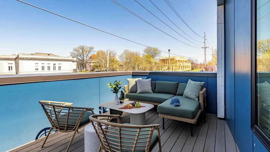 Sleeps 24, 2 Units Mins to Downtown Outrider by Avantstay
