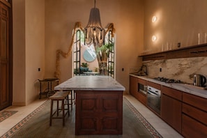 Kühlschrank, Herdplatte