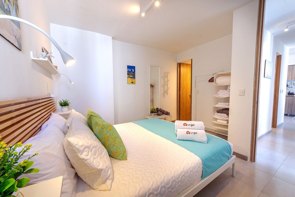 Apartment, 3 Bedrooms | 3 bedrooms, laptop workspace, WiFi (free), bed sheets