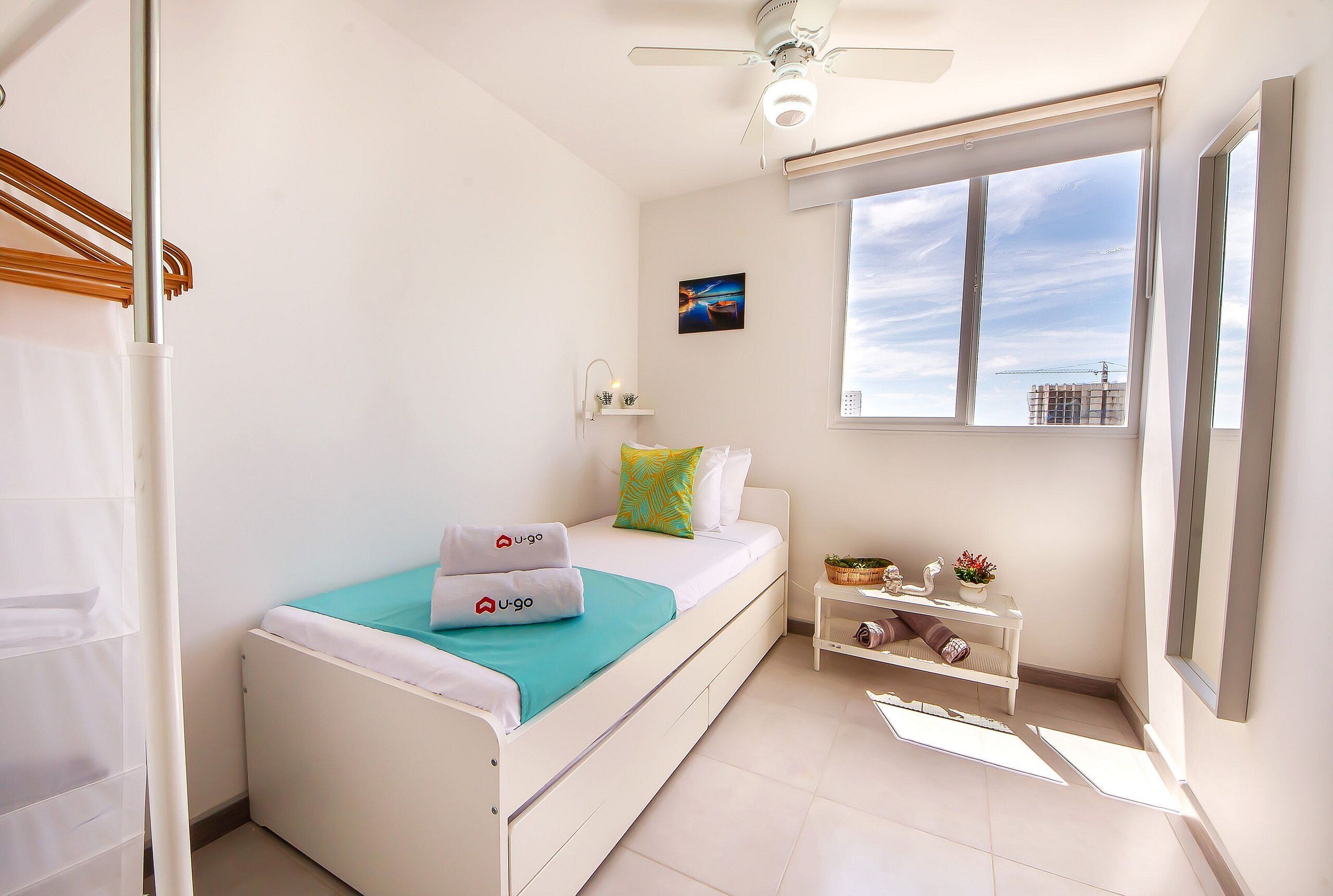 3 bedrooms, laptop workspace, free WiFi, bed sheets