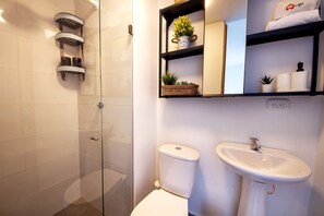 Bathroom - U-GO Sunset 47  (Cartagena)