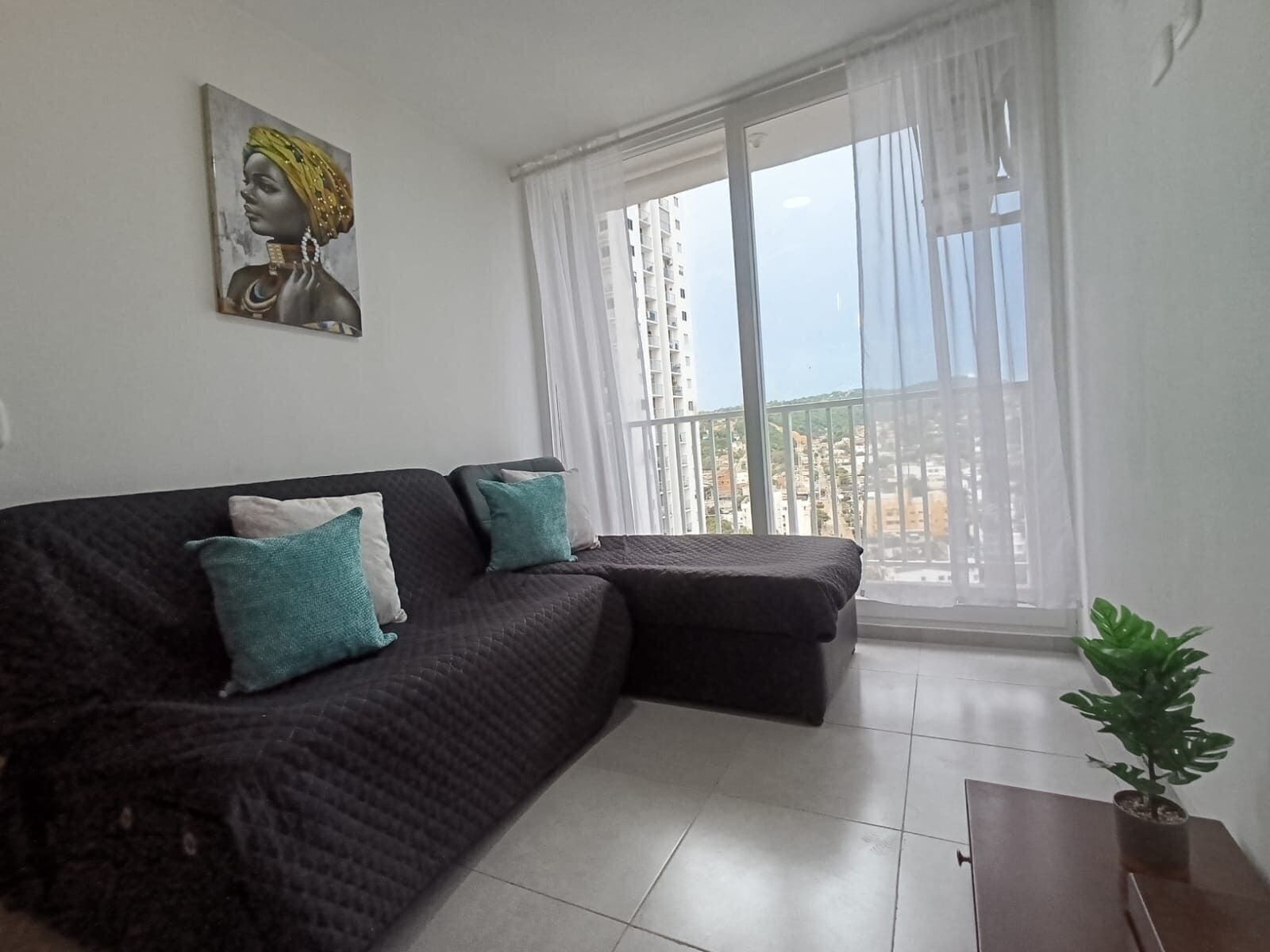 Basic Apartment | Living area