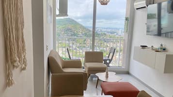 Basic Apartment | Interior