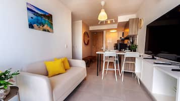 Appartement, 3 chambres | Coin séjour | TV connectée, lecteur de DVD