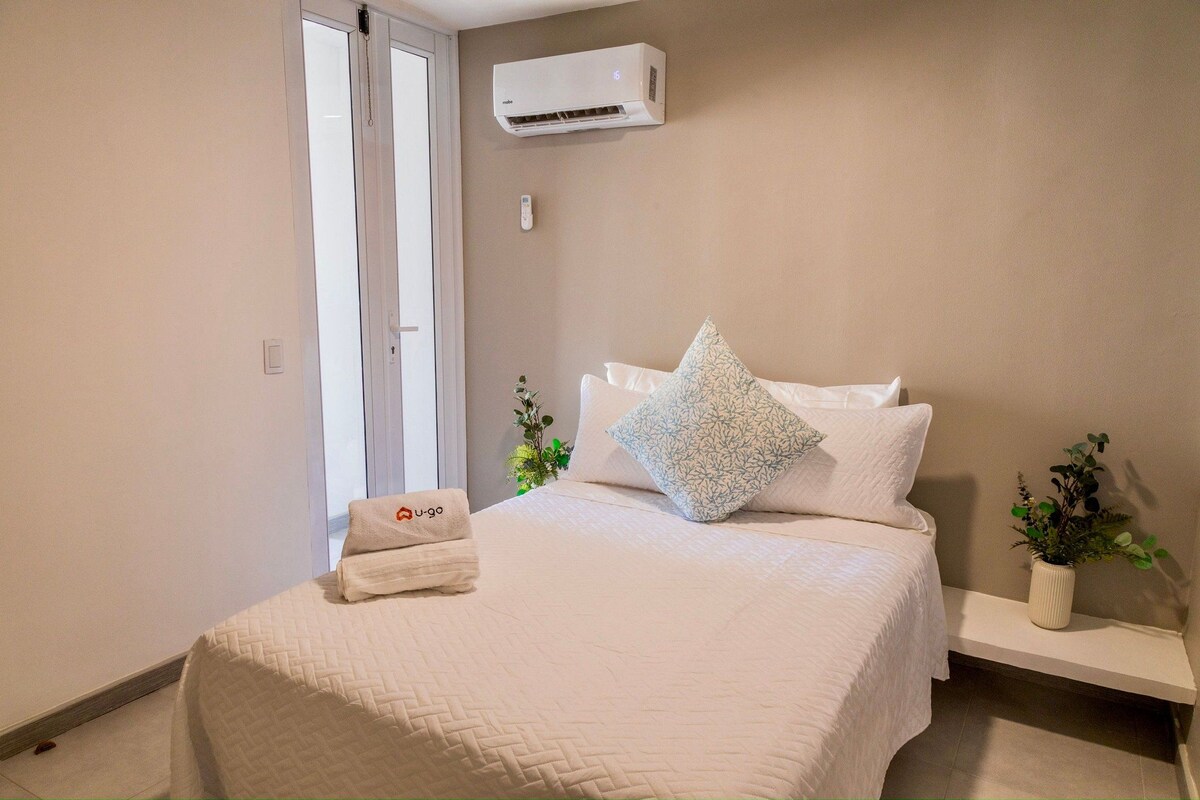 Apartment, 2 Bedrooms | 3 bedrooms, laptop workspace, WiFi (free), bed sheets