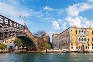 Unclassified image, 2 of 24, button - Hotel Airone (Venice)